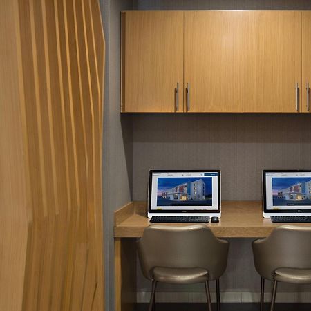 ホテル スプリングヒルズ スイーツ オクラホマシティ ミッドウェスト シティ デル シティ Del City エクステリア 写真
